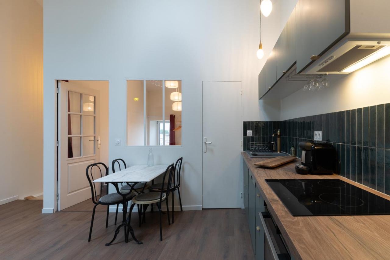 Sur La Place , Centre Village Cosy & Calme 2Ch Lapeyrouse-Fossat Εξωτερικό φωτογραφία